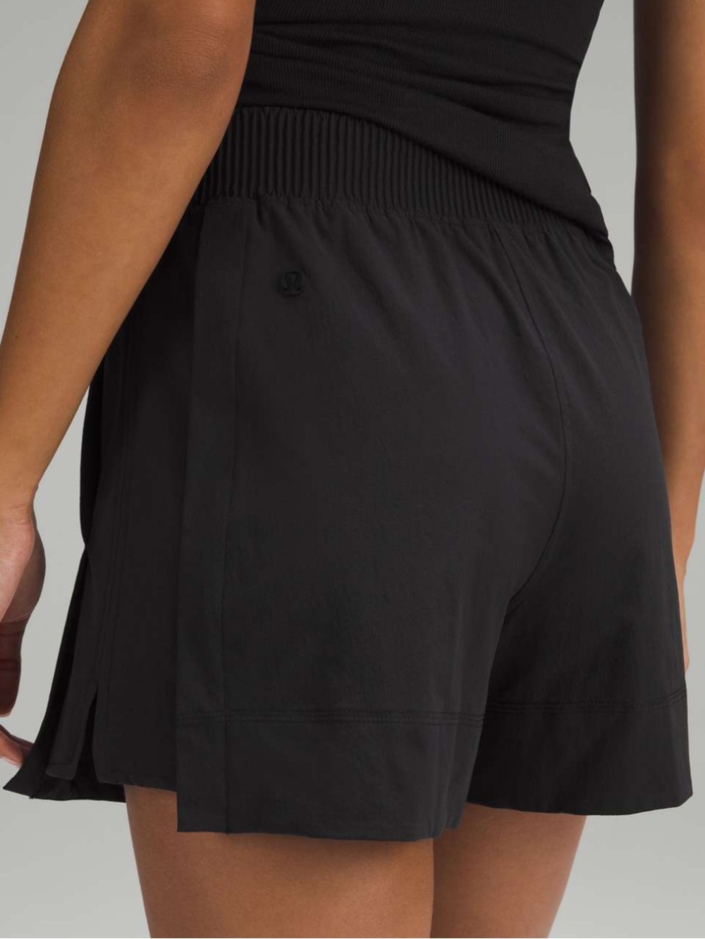 Lululemon Black Stretch Woven Relaxed Fit High Rise Short 4" - Picture 7 of 9